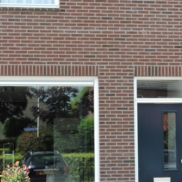 Metselwerk aan tussenwoning